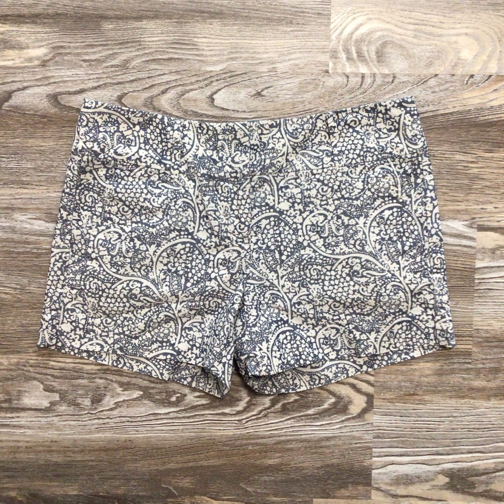 Ann Taylor Factory Blue White Paisley Print Cotton Shorts 4